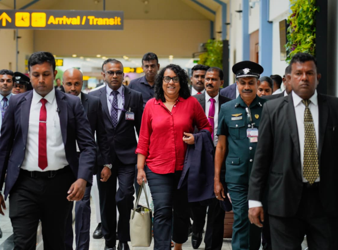 The Prime Minister Departs for Official Visit to the United Kingdom to Participate in the 22nd Annual Commonwealth Education Forum